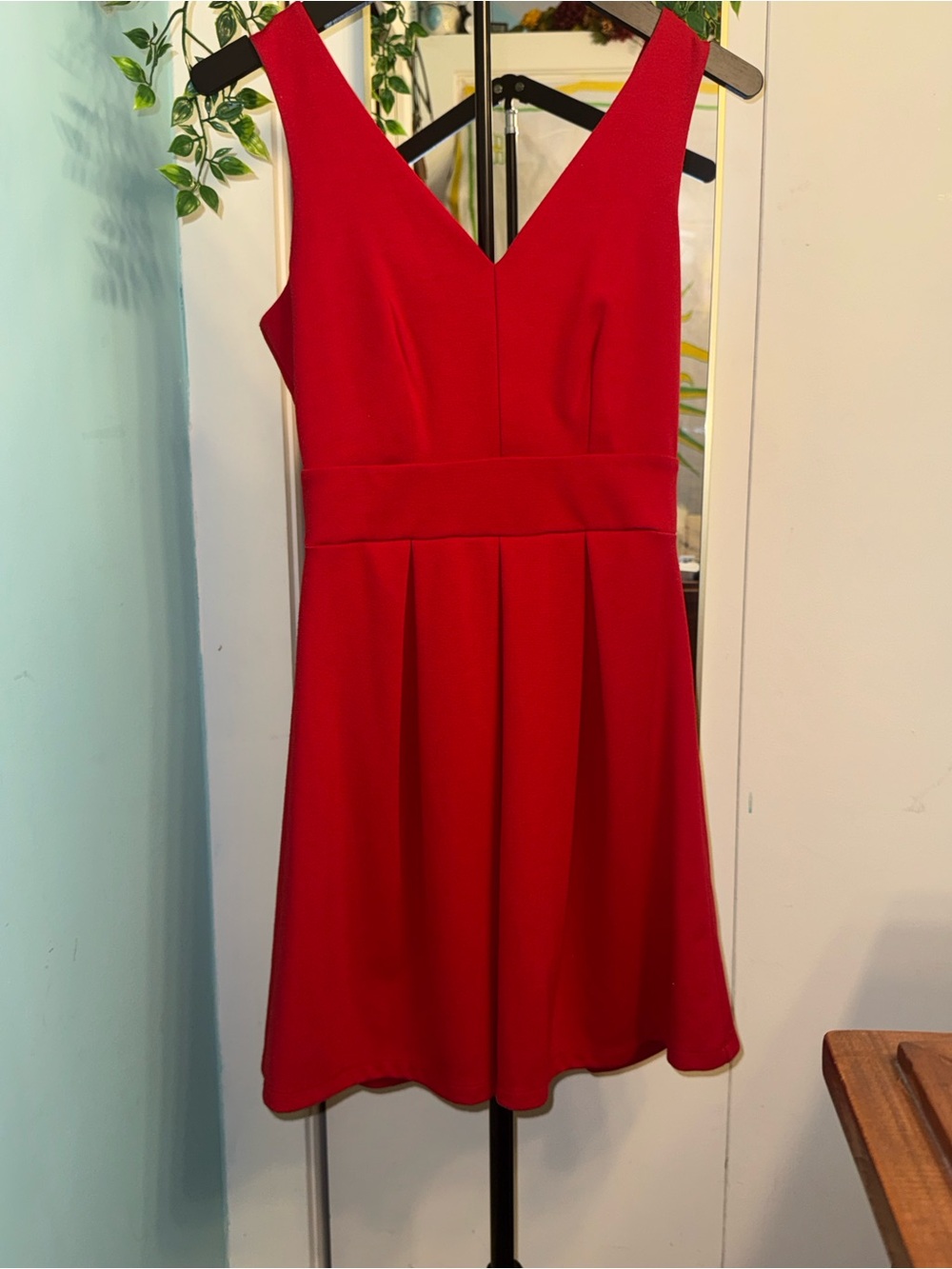 Red Fit & Flare Party Dress Bow Waist Pleated Skirt V Neck Sleeveless